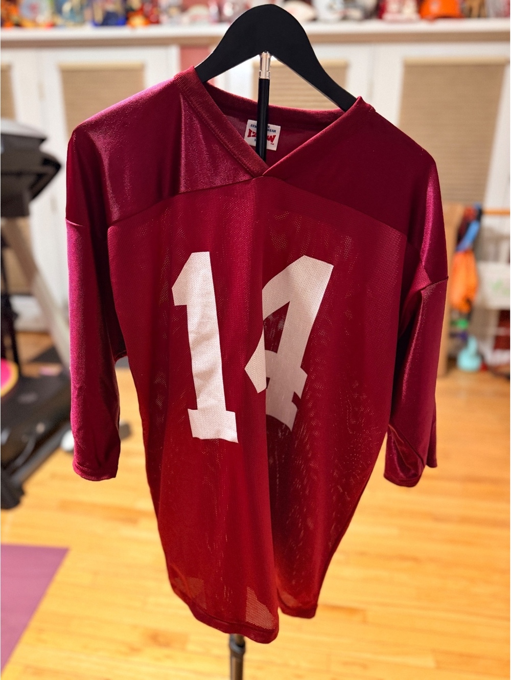 Izaw In-Zone Athletic Wear Medium Burgundy Football Jersey #14